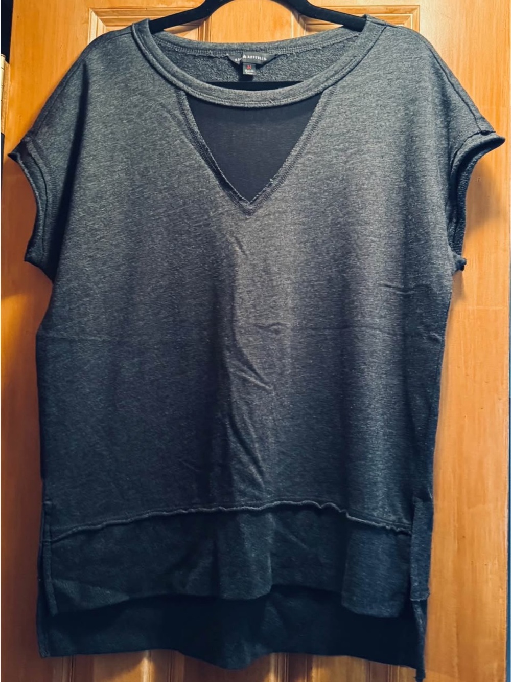 Rock & Republic Charcoal Short Sleeve Tunic with V-Cut